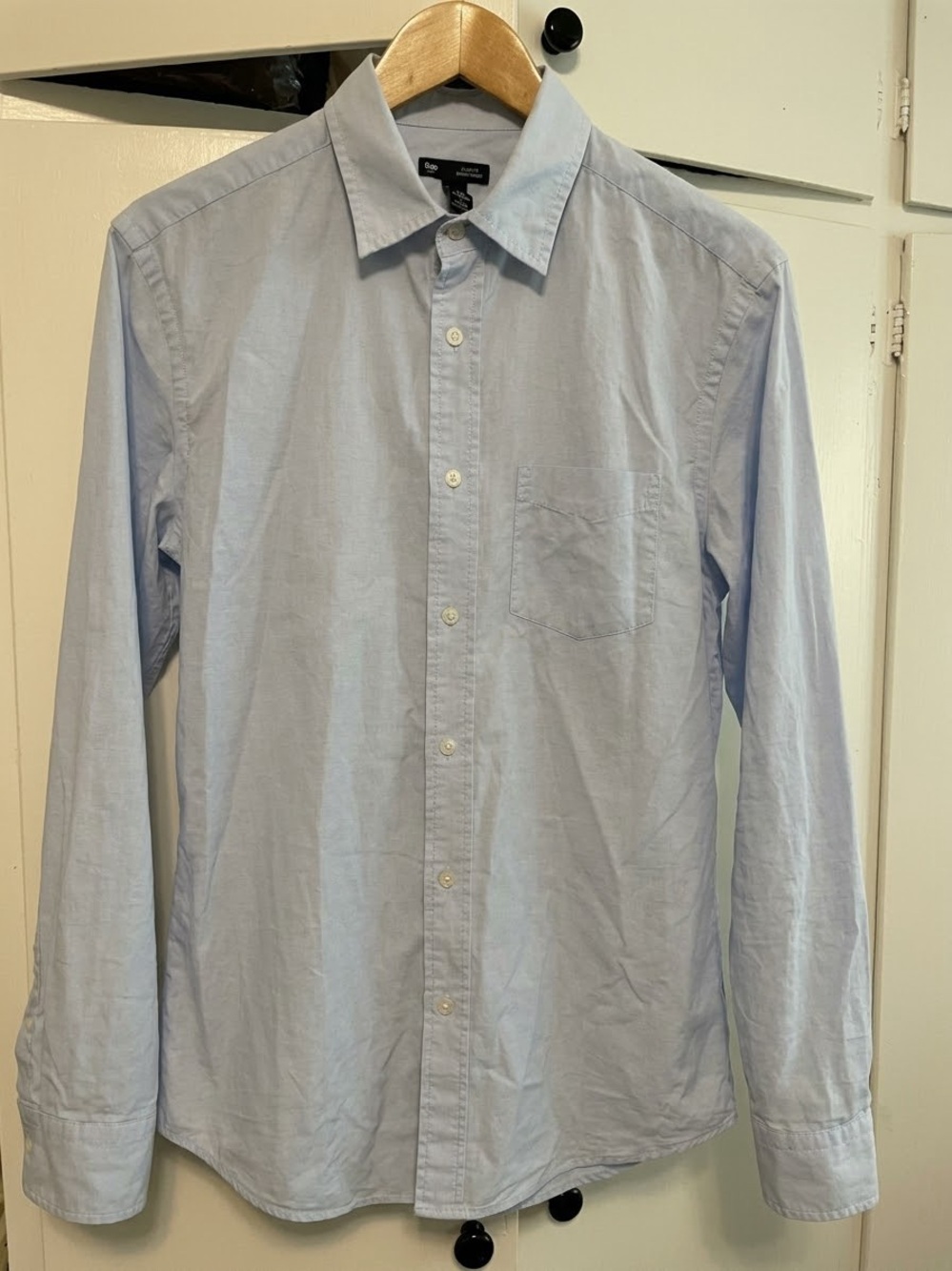 GAP Light Blue Men's Casual Button-Down Shirt